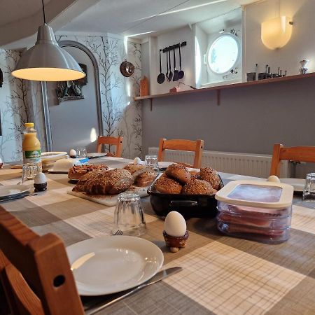 Bed and Breakfast De Logeerboot Dordrecht Esterno foto