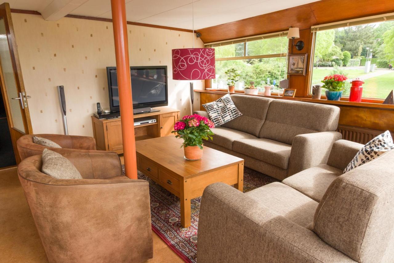 Bed and Breakfast De Logeerboot Dordrecht Esterno foto