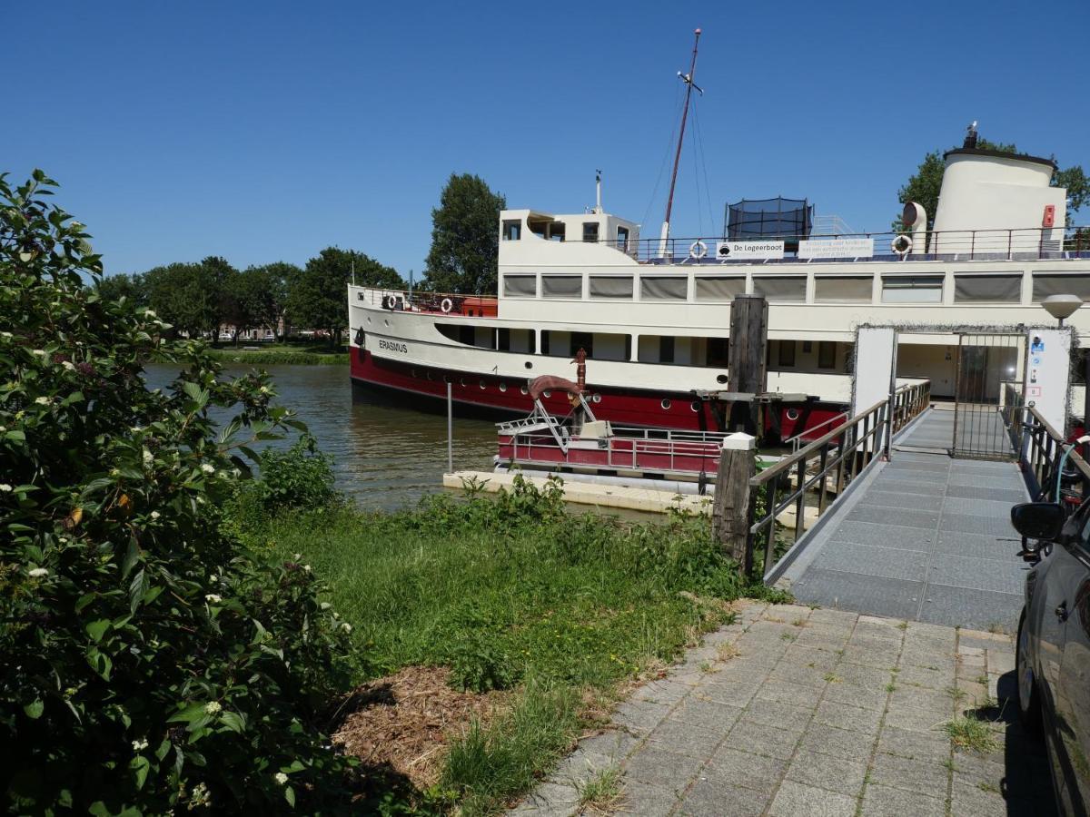 Bed and Breakfast De Logeerboot Dordrecht Esterno foto