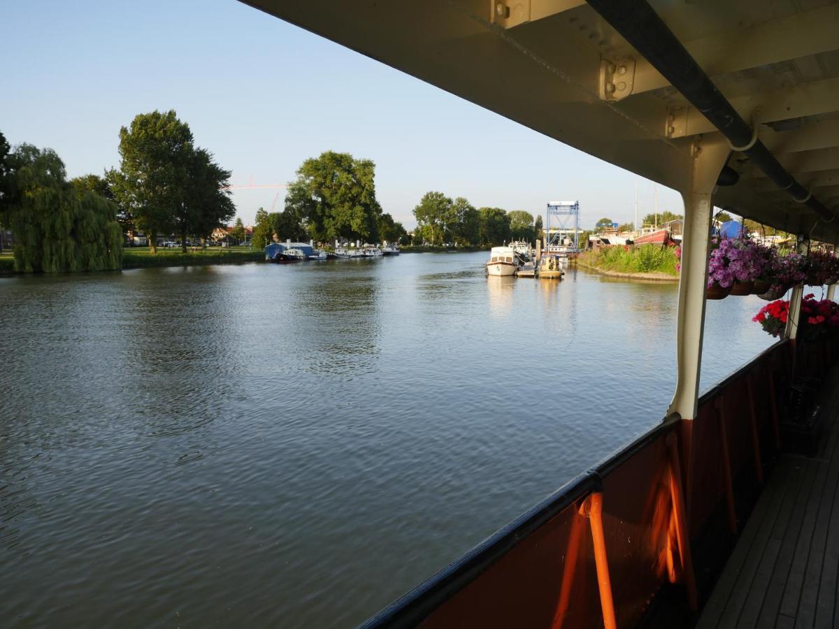 Bed and Breakfast De Logeerboot Dordrecht Esterno foto
