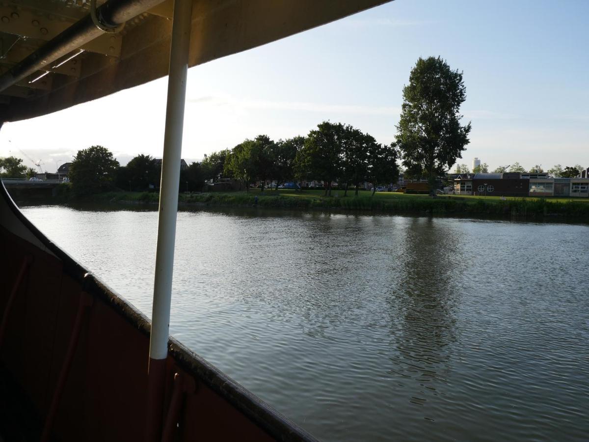 Bed and Breakfast De Logeerboot Dordrecht Esterno foto