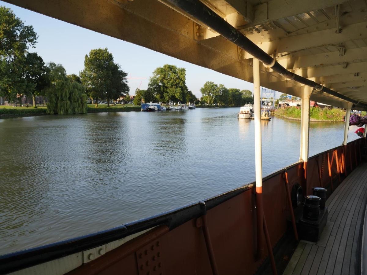Bed and Breakfast De Logeerboot Dordrecht Esterno foto