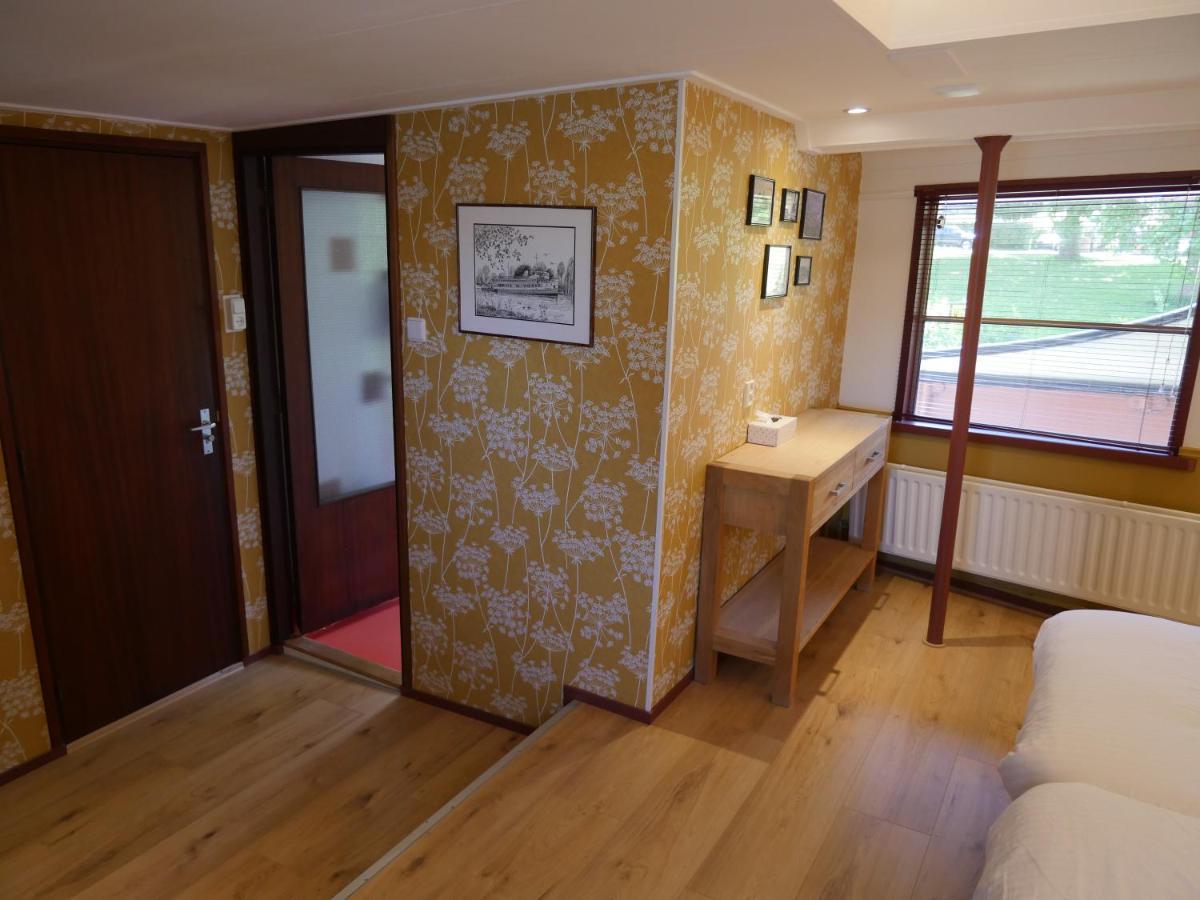 Bed and Breakfast De Logeerboot Dordrecht Esterno foto