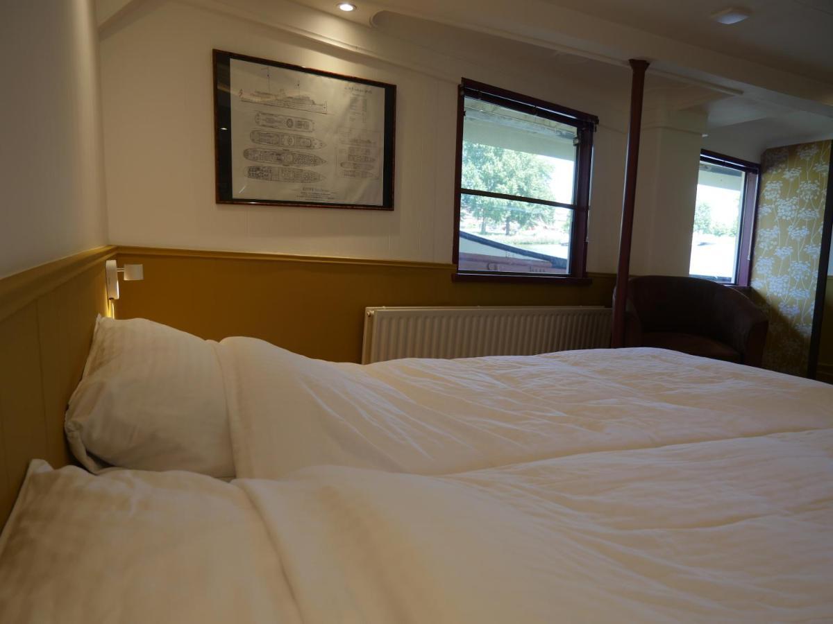Bed and Breakfast De Logeerboot Dordrecht Esterno foto
