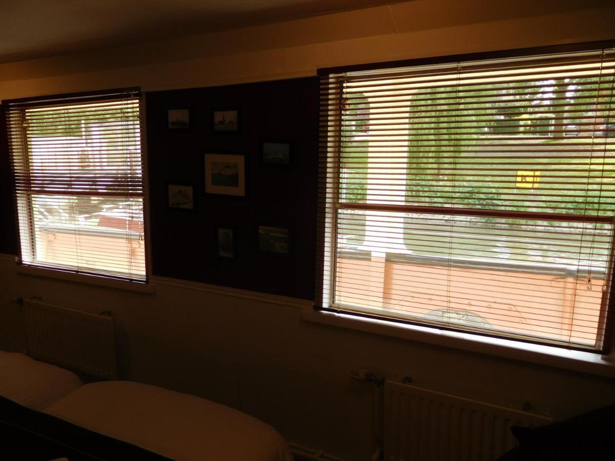 Bed and Breakfast De Logeerboot Dordrecht Esterno foto